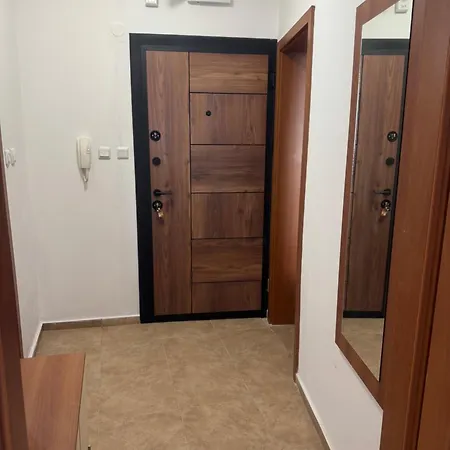 Yassen - Apartma S Vyhledem Na Bazen * Slăntjev Brjag