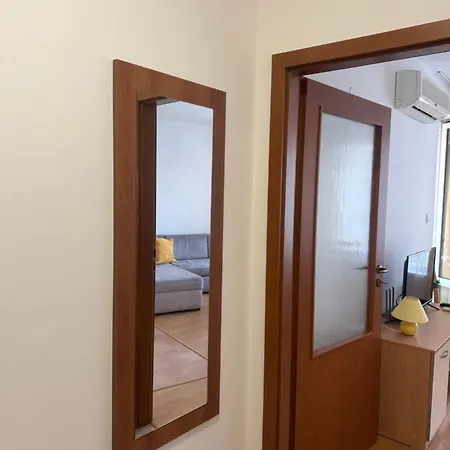 Yassen - Apartma S Vyhledem Na Bazen * Σάνι Μπιτς